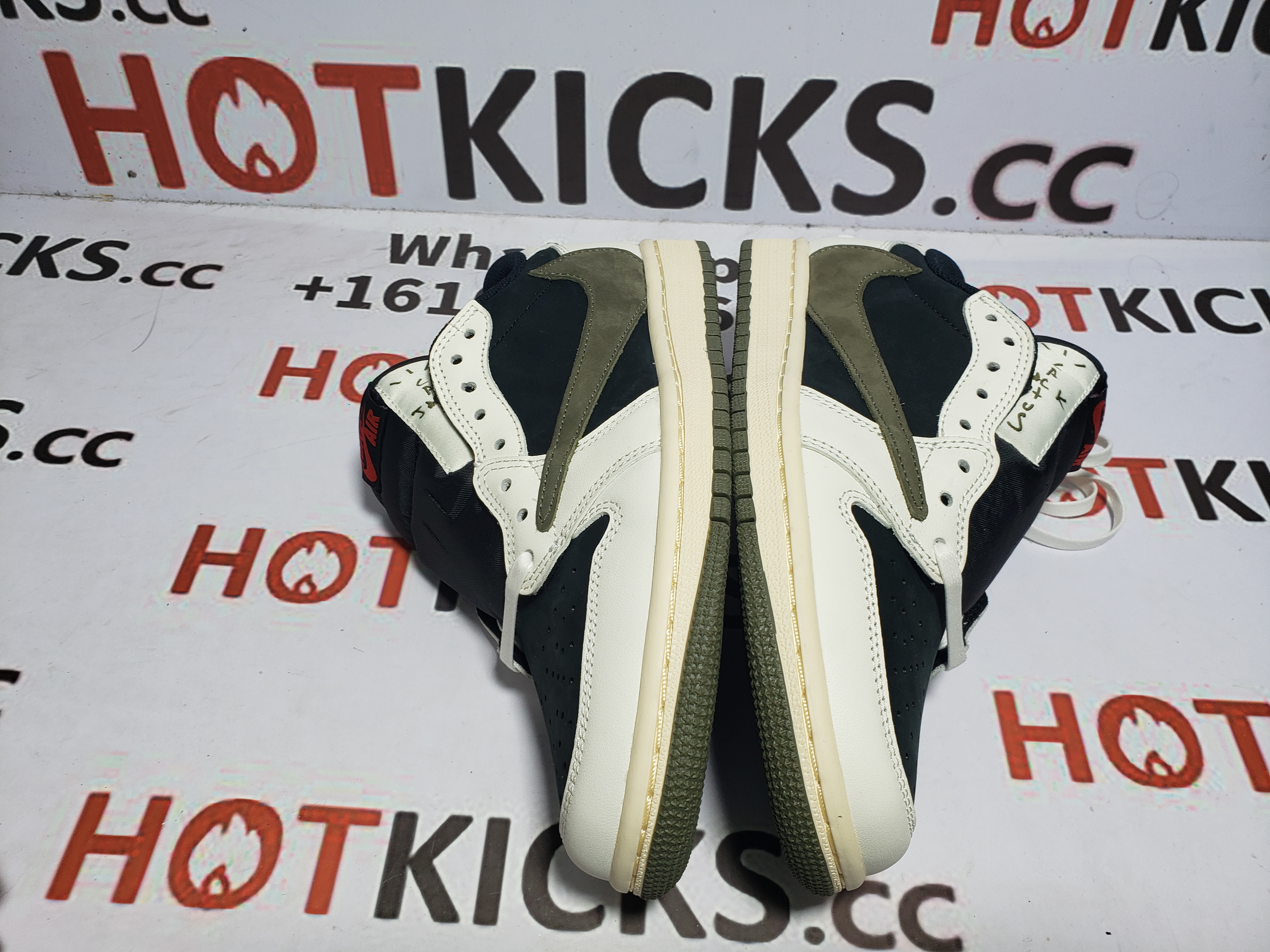 OG Jordan 1 Retro Low OG SP Travis Scott women's Olive DZ4137-106