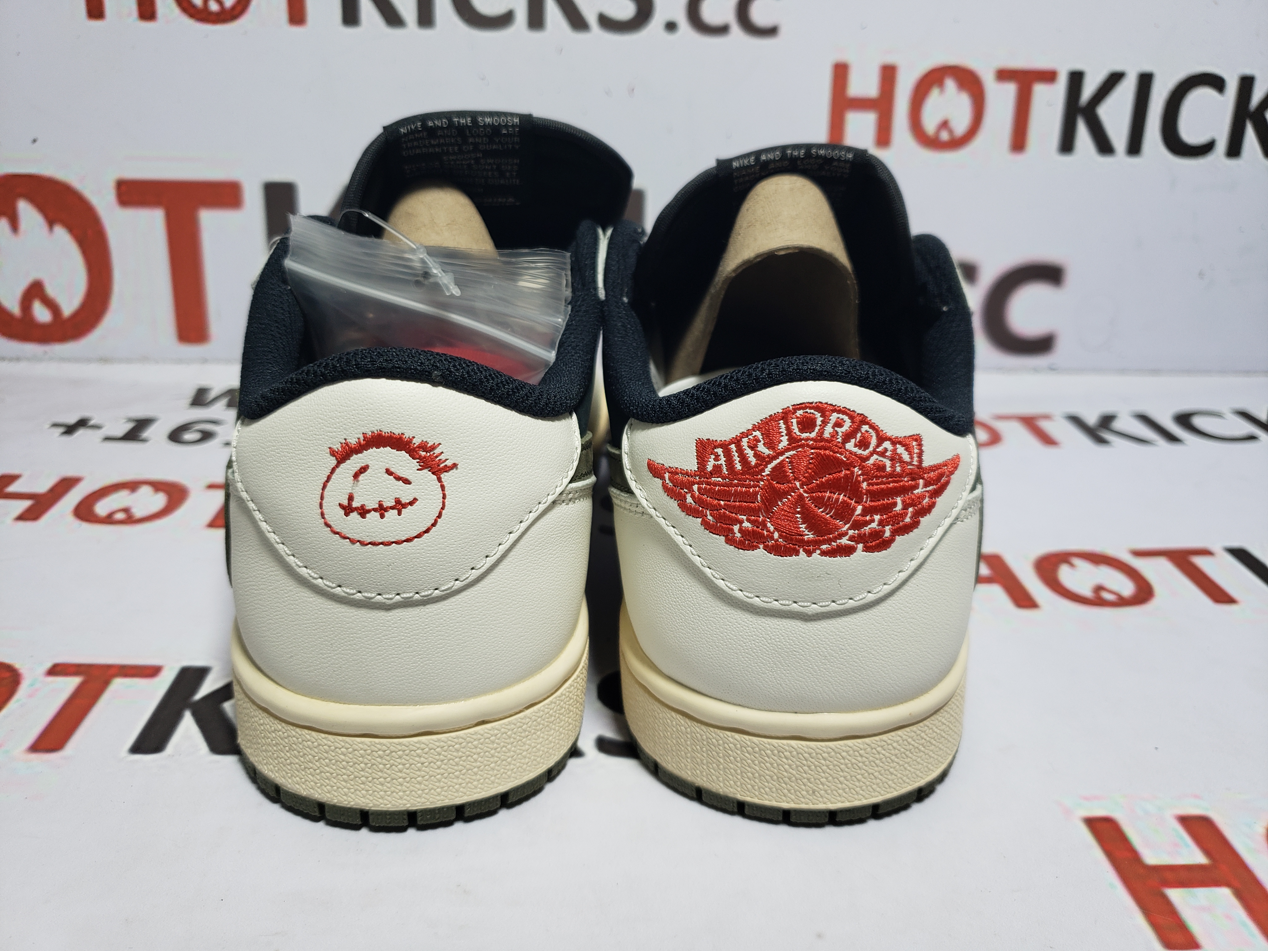 OG Jordan 1 Retro Low OG SP Travis Scott women's Olive DZ4137-106