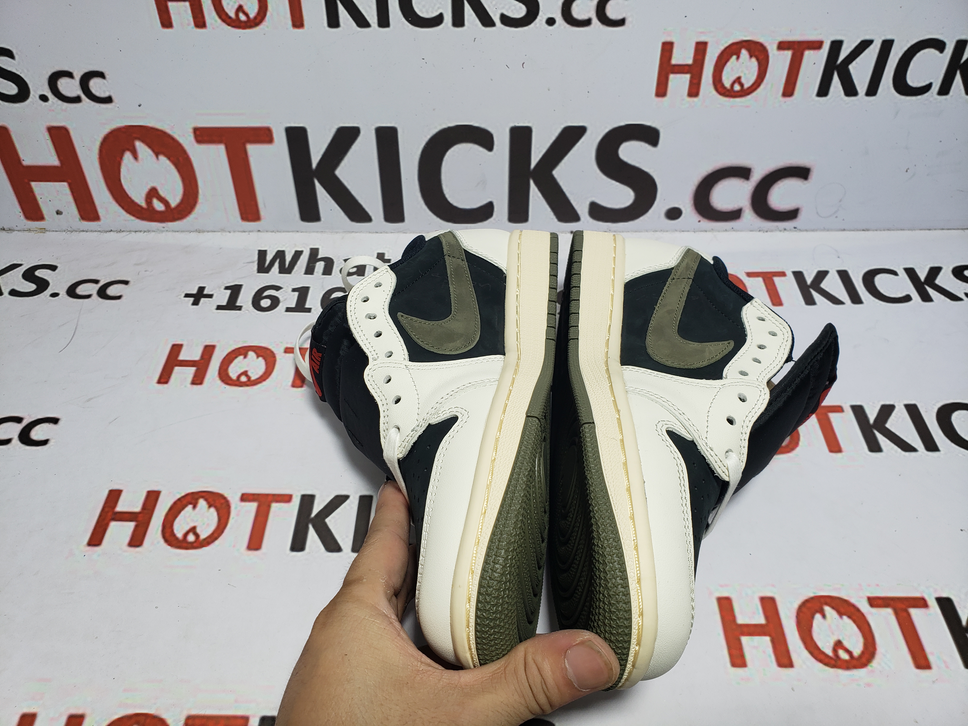 OG Jordan 1 Retro Low OG SP Travis Scott women's Olive DZ4137-106