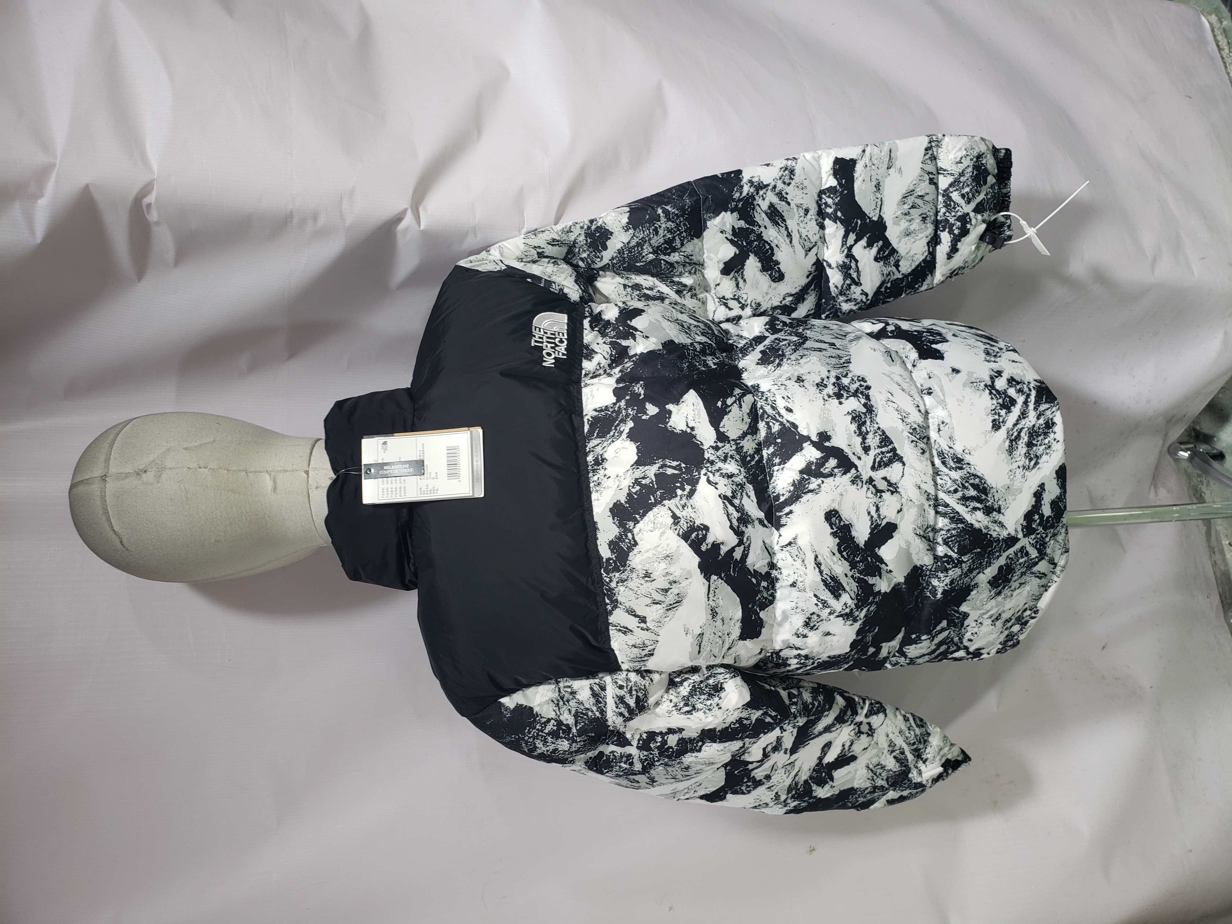 TheNorthFace Splicing White And Snow Mountain