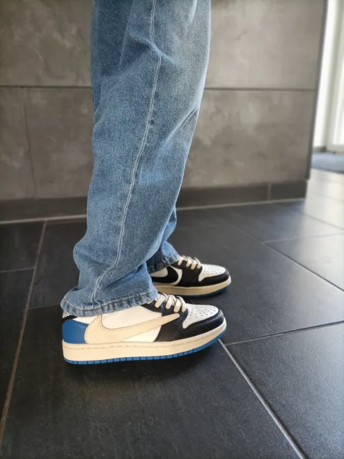 LJR Jordan 1 Low OG SP fragment design x Travis Scott, DM7866-140 review 