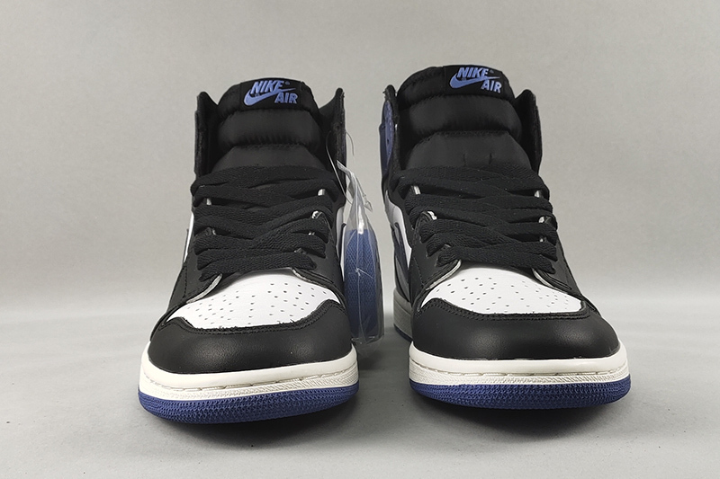 Air Jordan 1 Retro High Blue Moon 555088-115