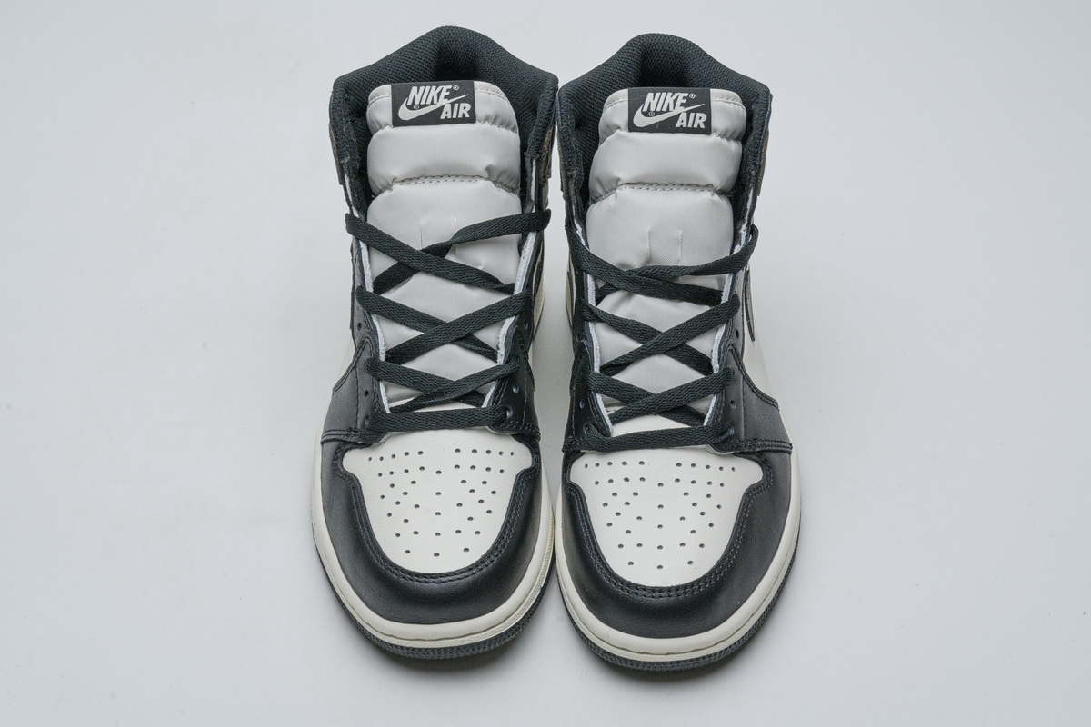 Air Jordan 1 Retro High Dark Mocha  555088-105