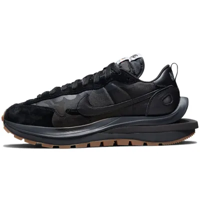 Nike Vaporwaffle sacai Black Gum DD1875-001 01