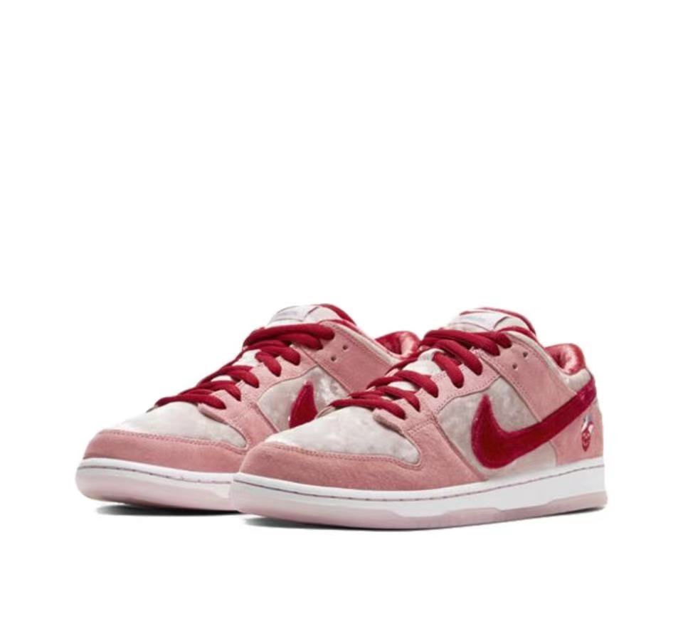 Nike SB Dunk Low Strange Love Skateboards (Regular Box) CT2552800