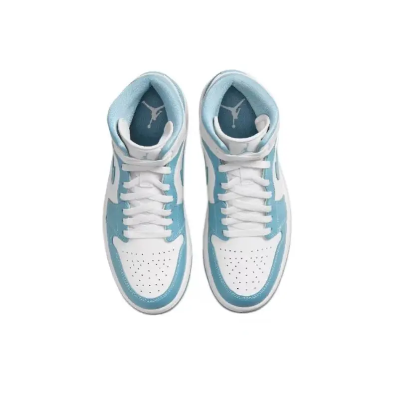 Air Jordan 1 Mid UNC (2022) (Women's) BQ6472-141