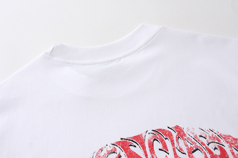   Balenciaga  T-shirt KT2358