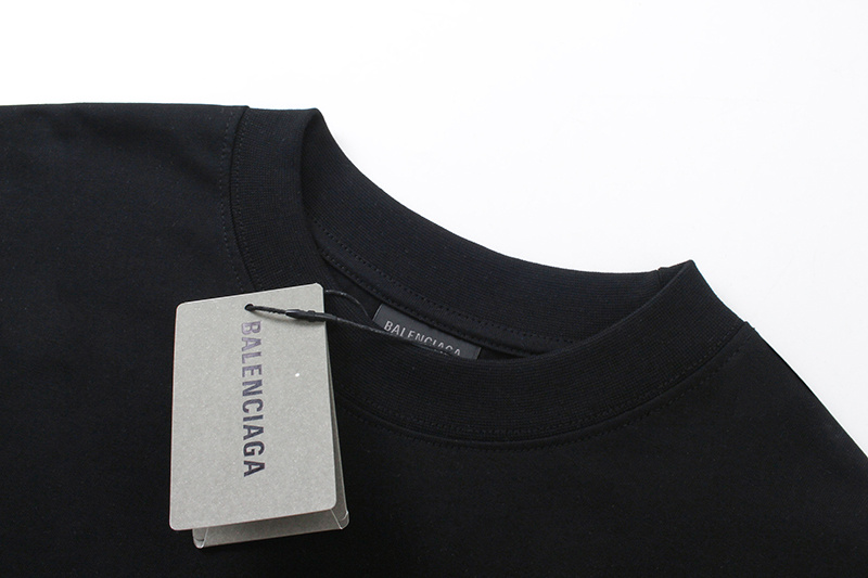   Balenciaga  T-shirt KT2389