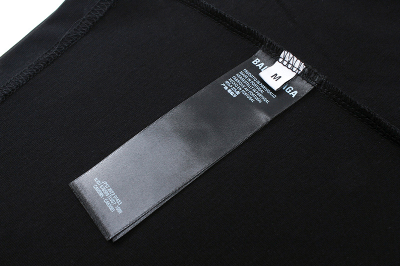   Balenciaga  T-shirt KT2399