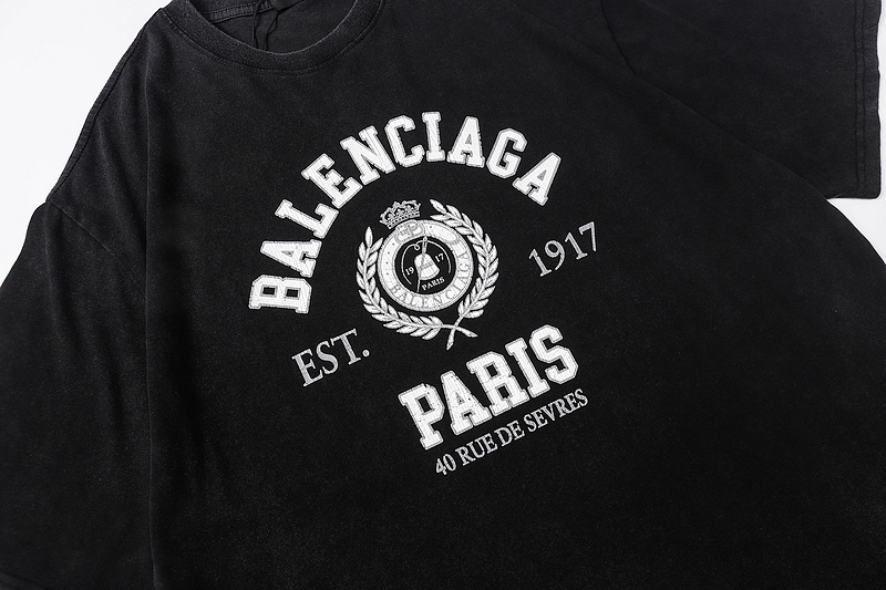  Balenciaga  T-shirt  KT2326