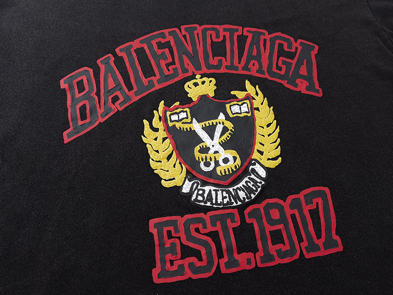  Balenciaga  T-shirt KT2352