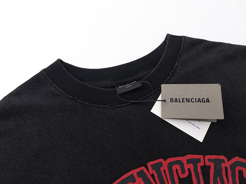  Balenciaga  T-shirt KT2352