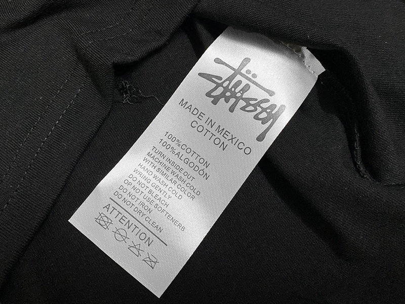 Stussy  T-shirt XB935