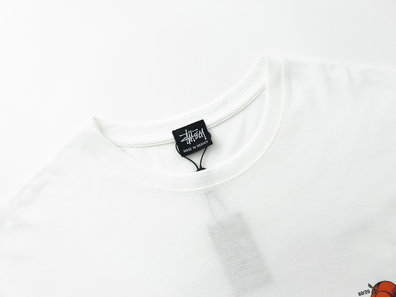 Stussy  T-shirt XB955