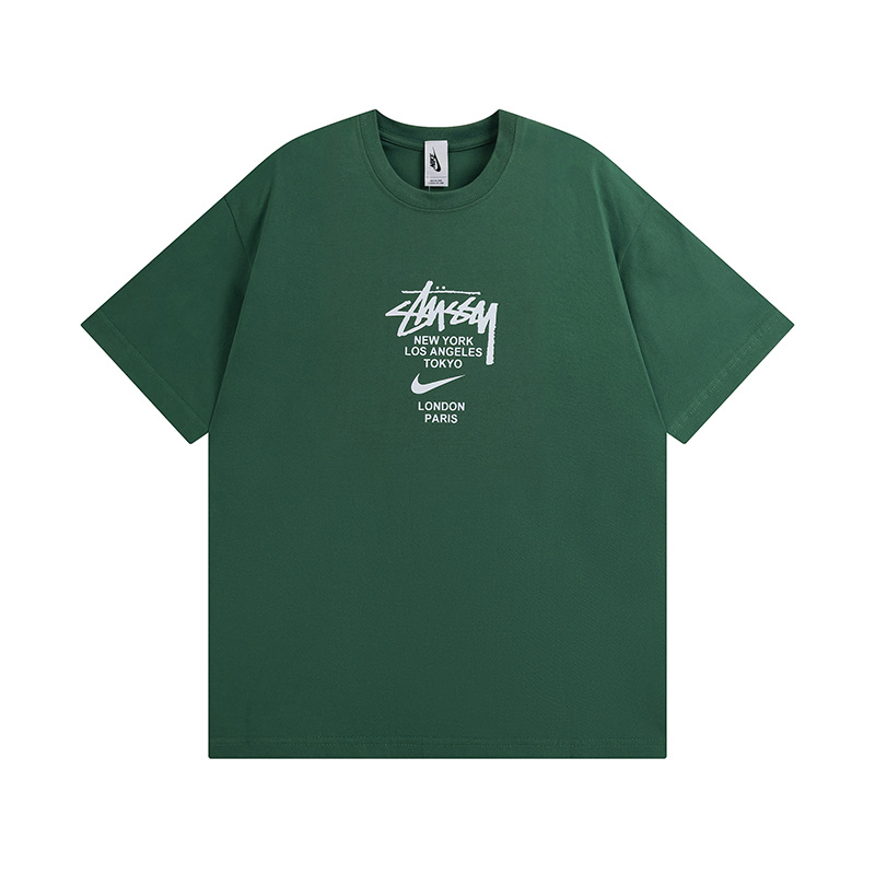 Stussy  T-shirt XB912