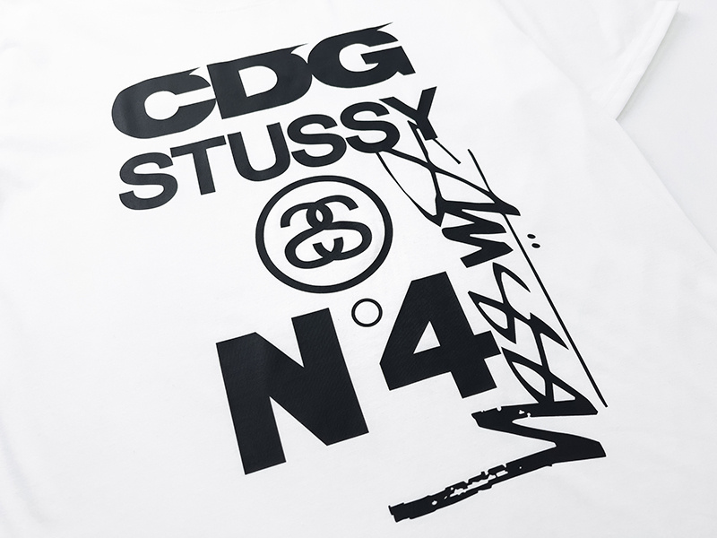 Stussy  T-shirt XB945