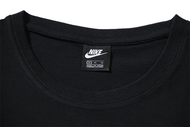 Nike T-shirt N889813