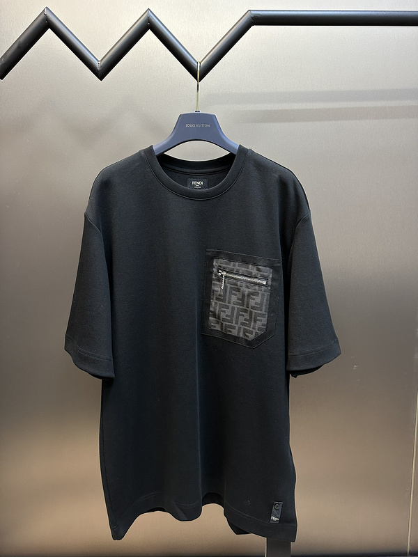 FENDI T-shirt 138