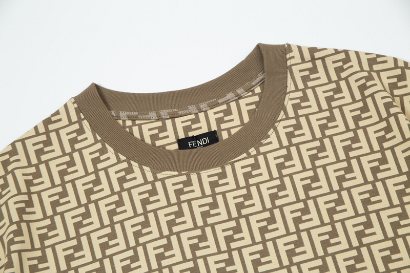 FENDI T-shirt 130