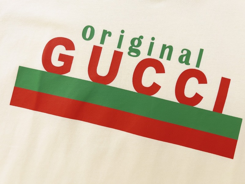 GUCCI T-shirt 137