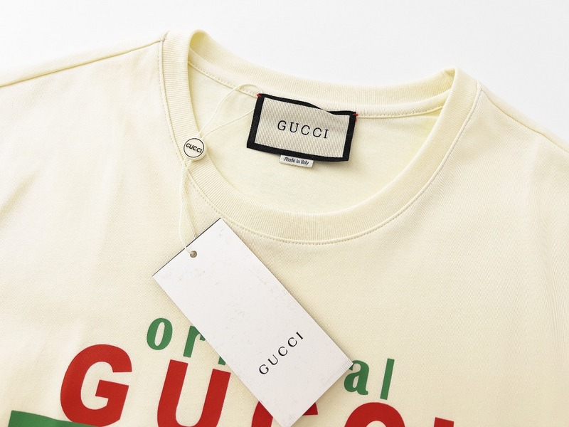 GUCCI T-shirt 137