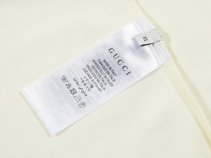 GUCCI T-shirt 129