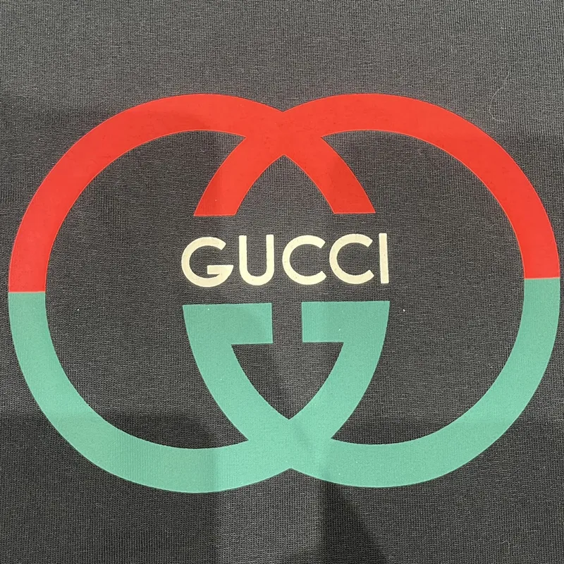 GUCCI T-shirt 119