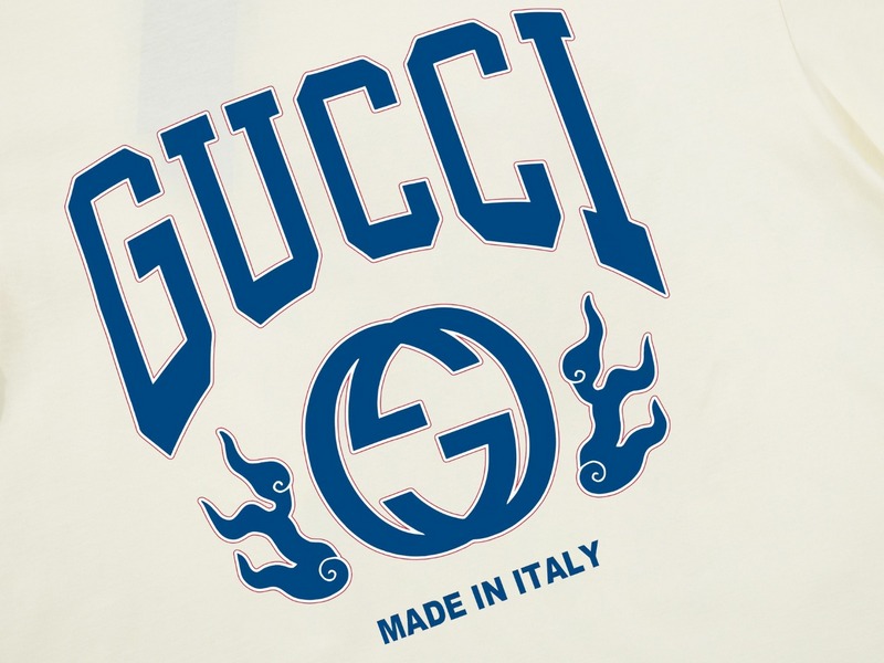 GUCCI T-shirt 126