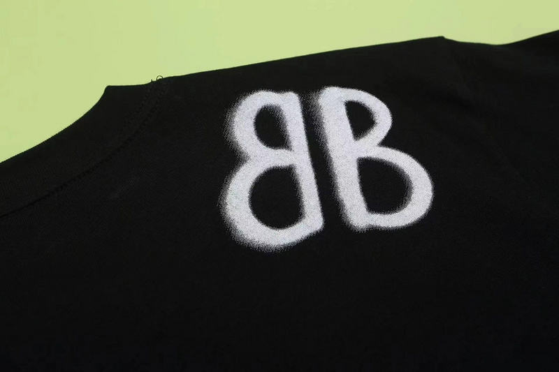 GUCCI T-shirt BALENCIAGA XGUCCI 121