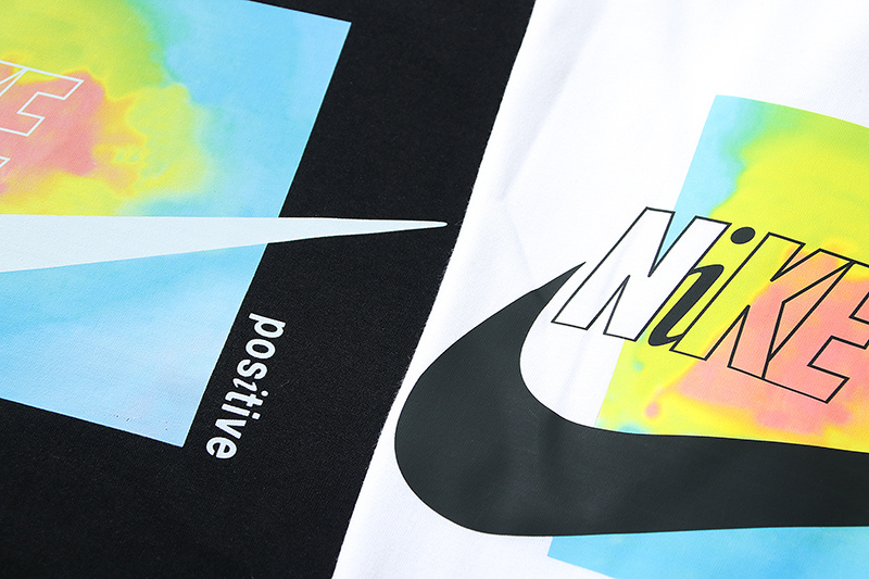 Nike T-shirt N889811