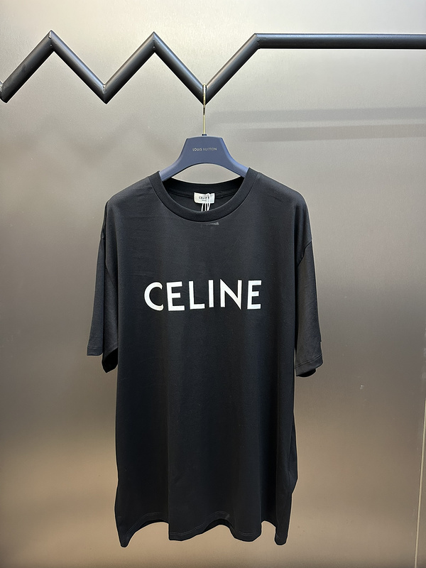 Celine T-shirt 32