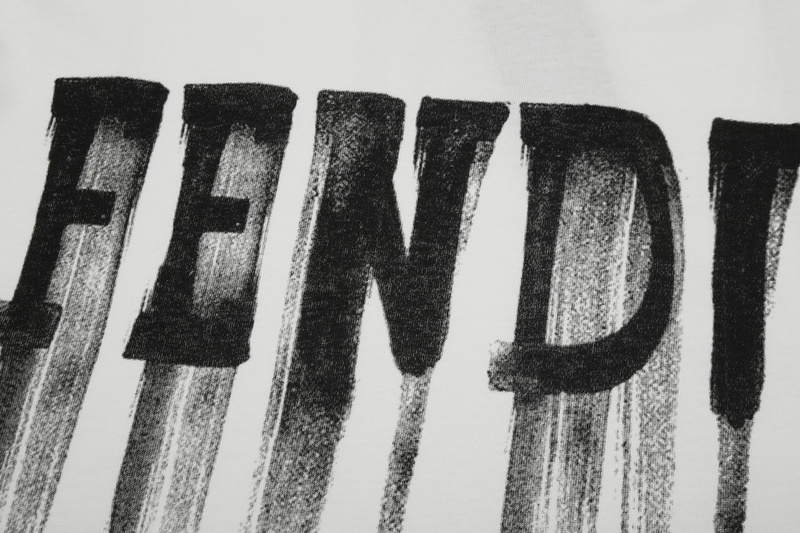 FENDI T-shirt 119