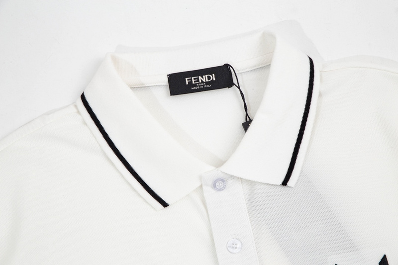 FENDI T-shirt  136