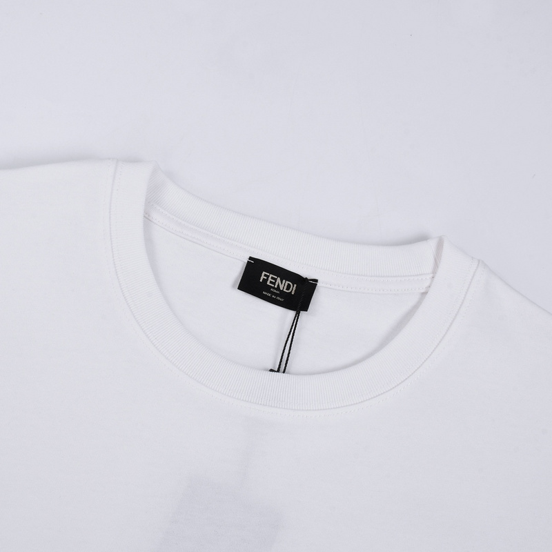 FENDI T-shirt 126