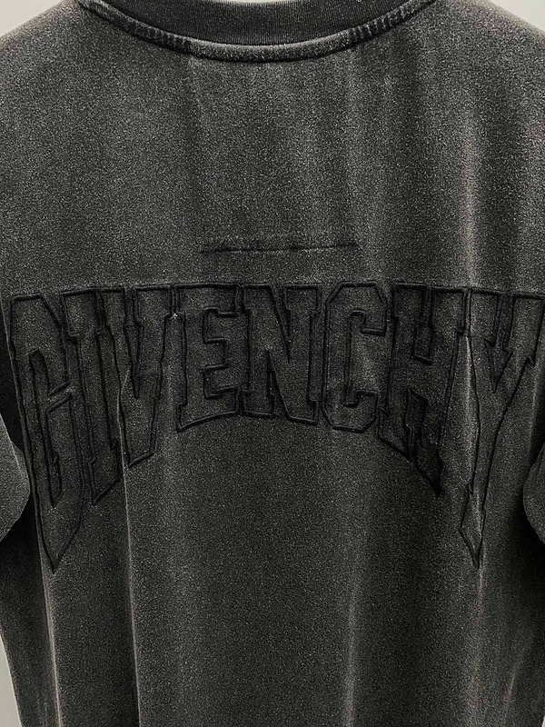 GIVENCHY T-shirt 8
