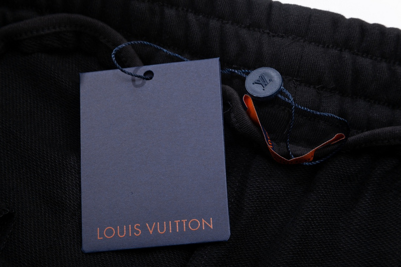  Louis Vuitton Shorts 204653