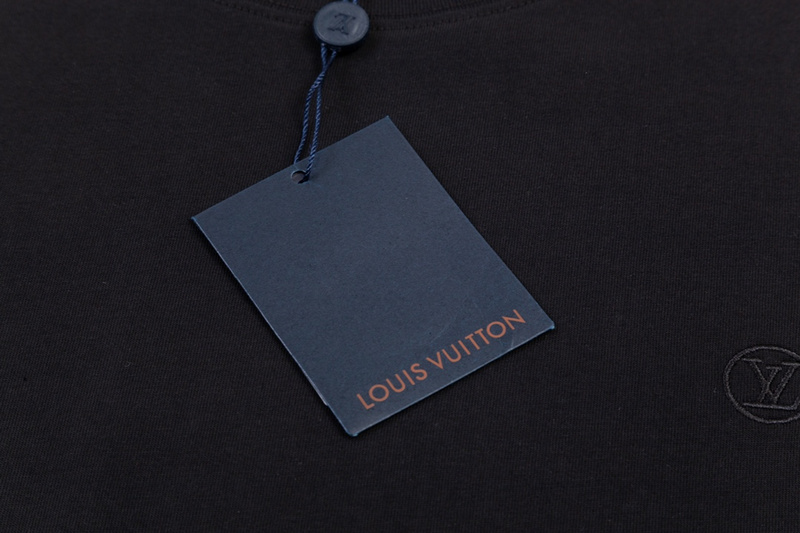  Louis Vuitton T-shirt 203991