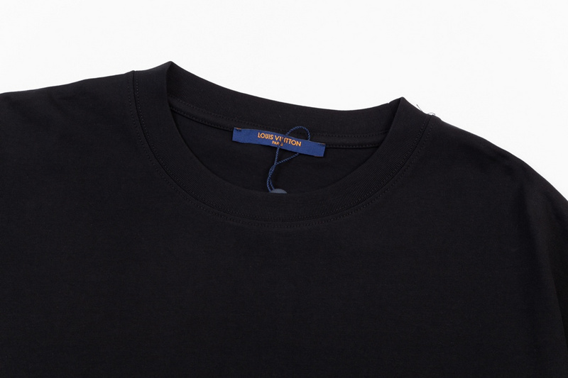  Louis Vuitton T-shirt 203991