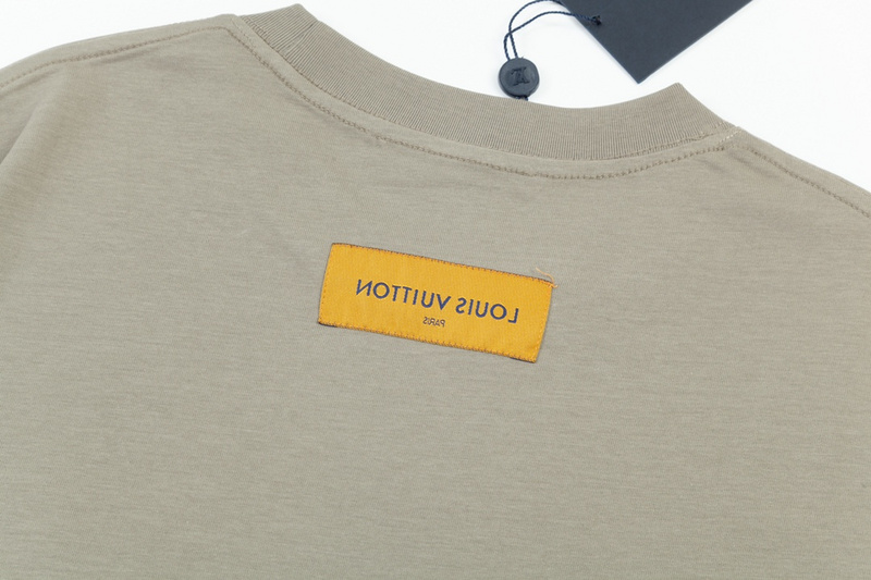  Louis Vuitton T-shirt 203995