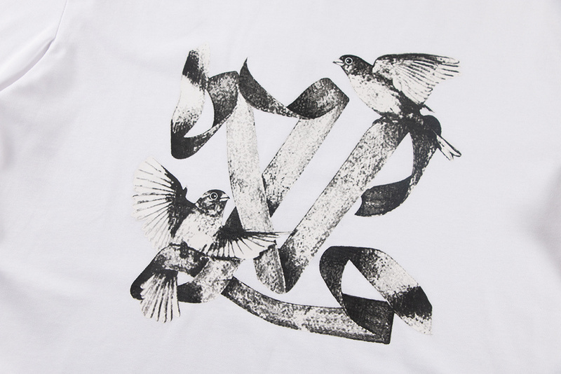  Louis Vuitton T-shirt 204747