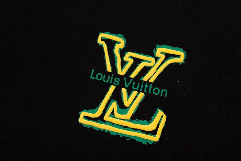 Louis Vuitton T-shirt 204751