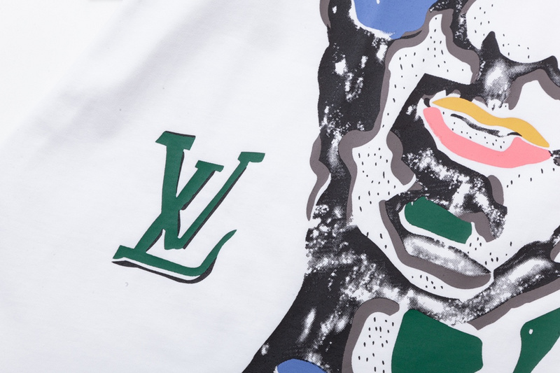  Louis Vuitton T-shirt 204915
