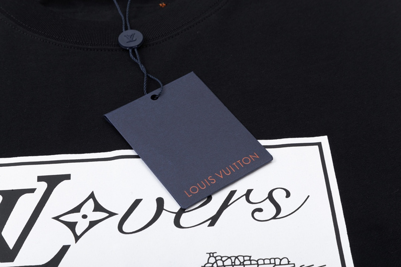  Louis Vuitton T-shirt 204917