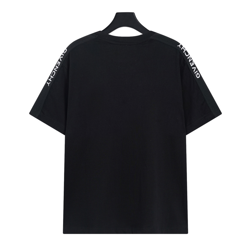 GIVENCHY T-shirt 11