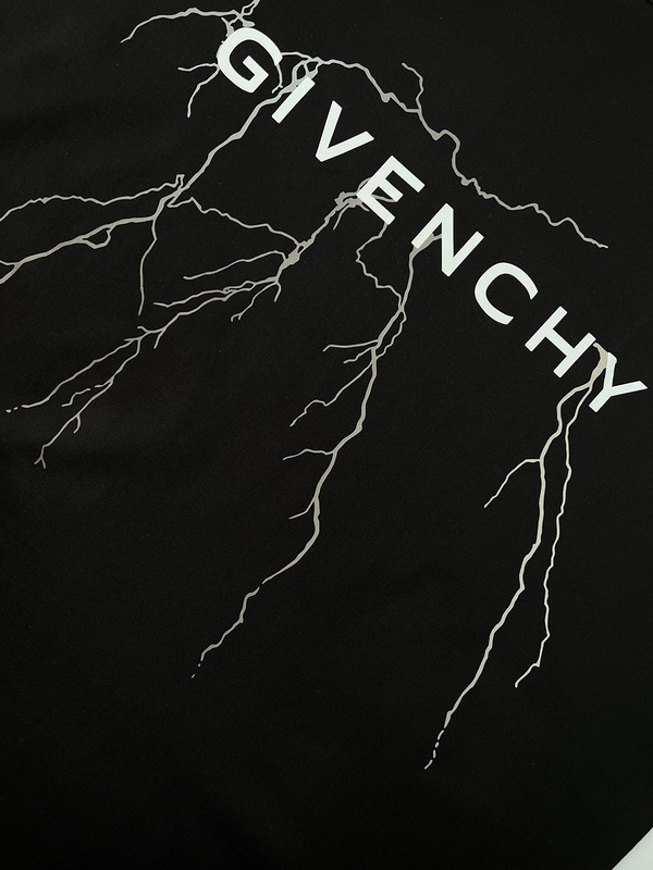 GIVENCHY T-shirt 20