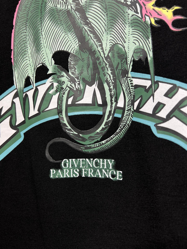 GIVENCHY T-shirt 25