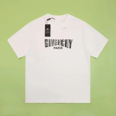 GIVENCHY T-shirt 30 01