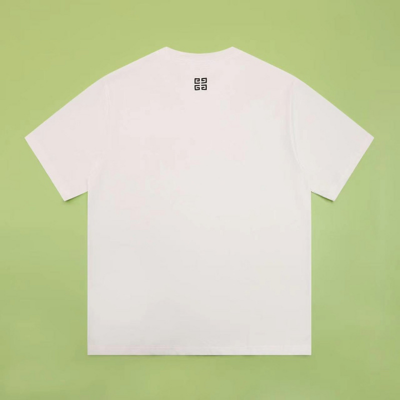 GIVENCHY T-shirt 30