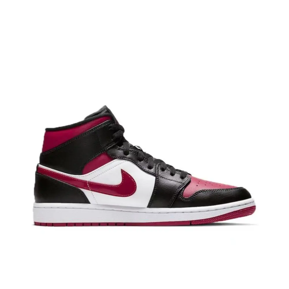 Air Jordan 1 Mid Bred Toe 554724-066