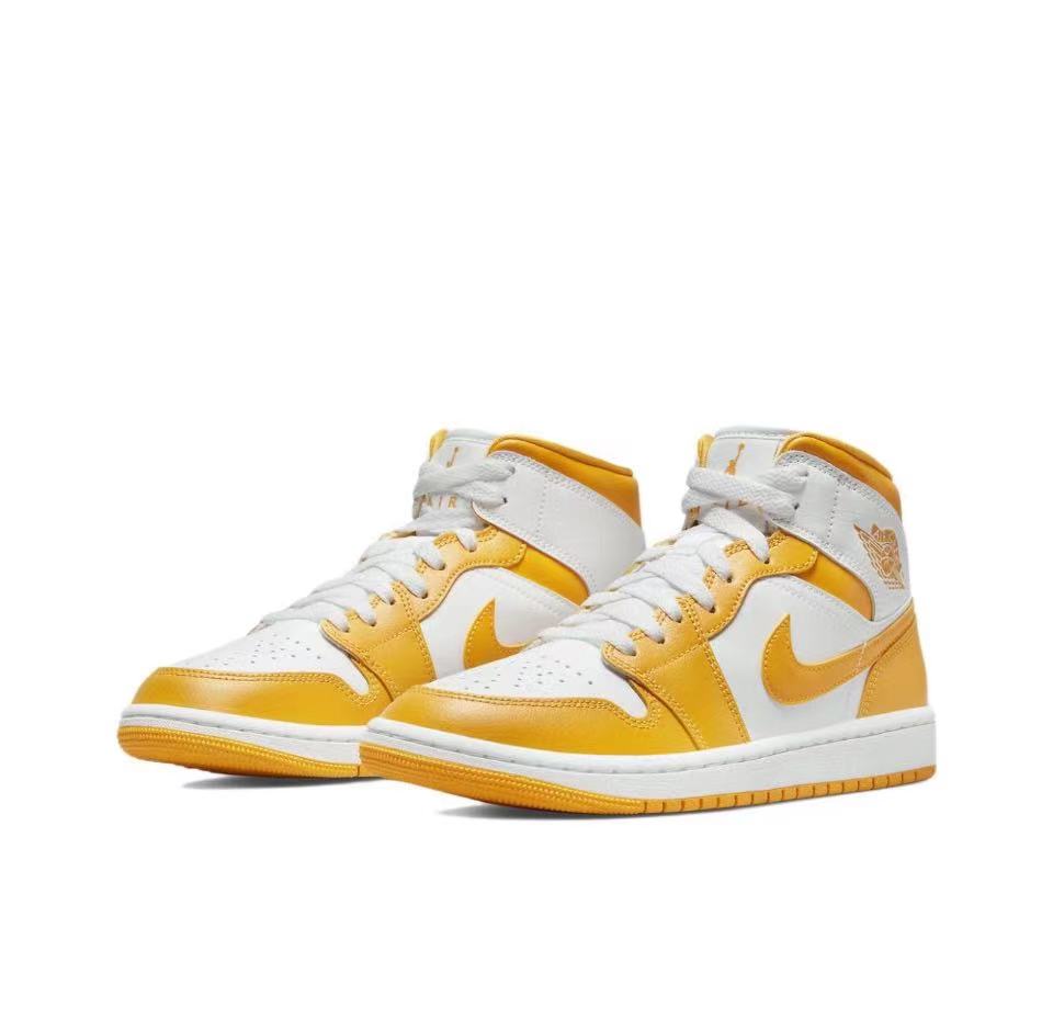 Air Jordan 1 Mid White University Gold (Women
